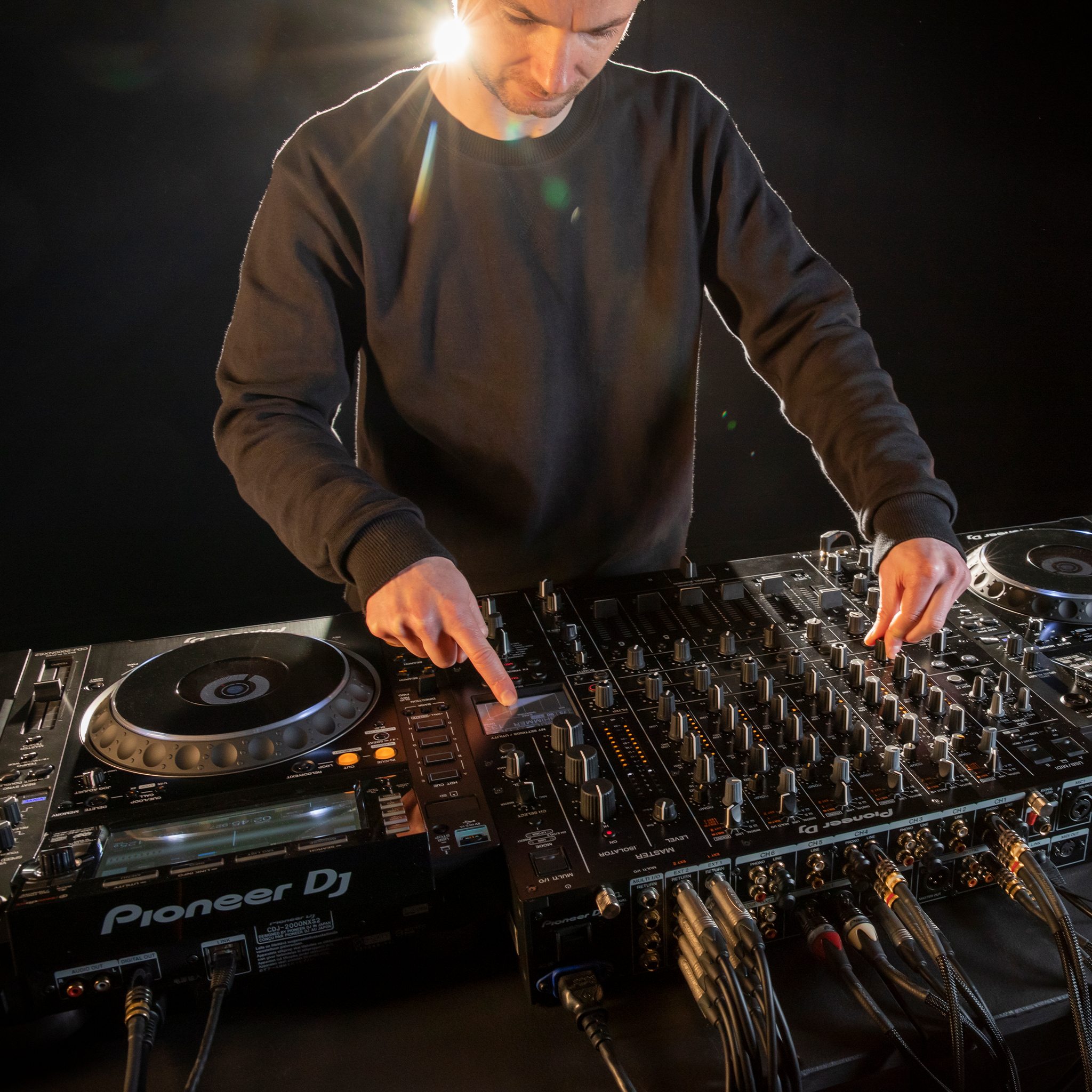 DJM-V10