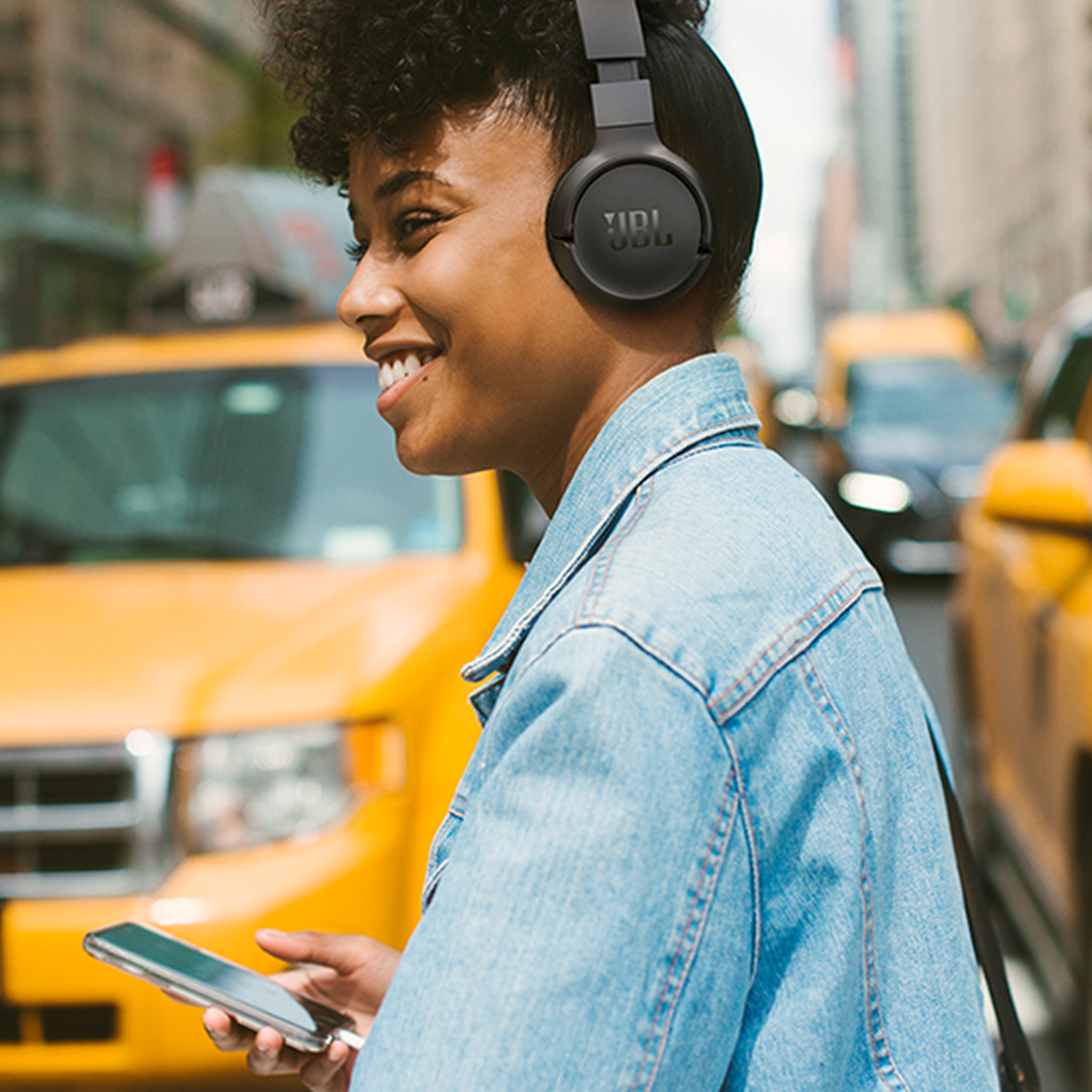 JBL Tune 670NC