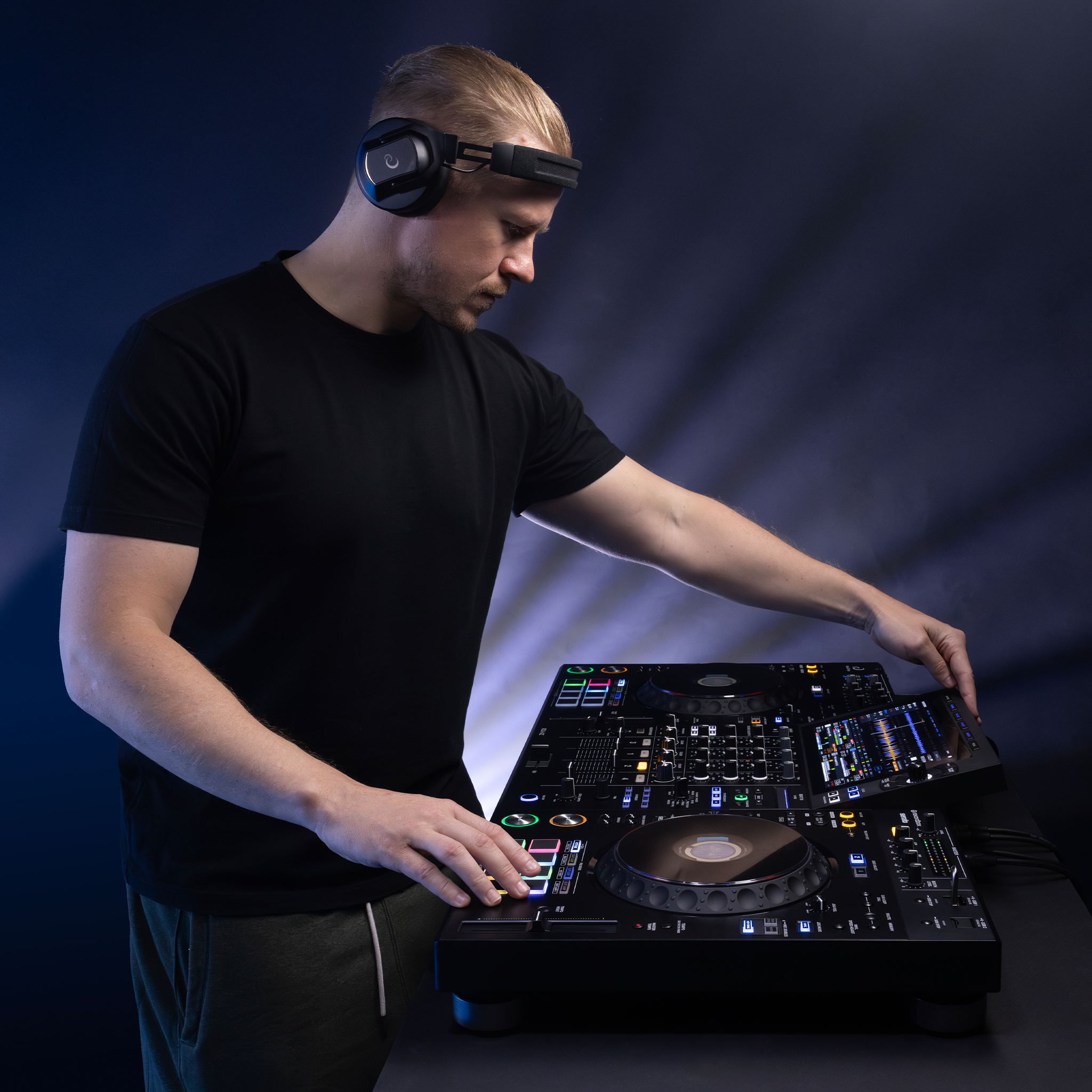 XDJ-AZ